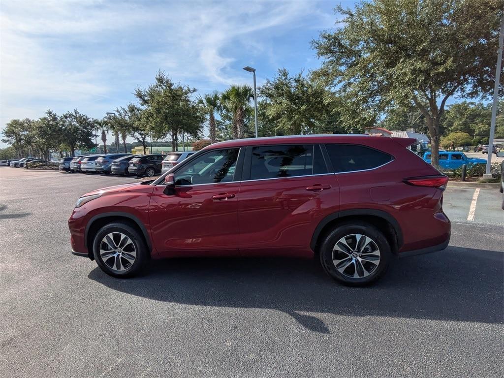 used 2023 Toyota Highlander Hybrid car, priced at $38,531