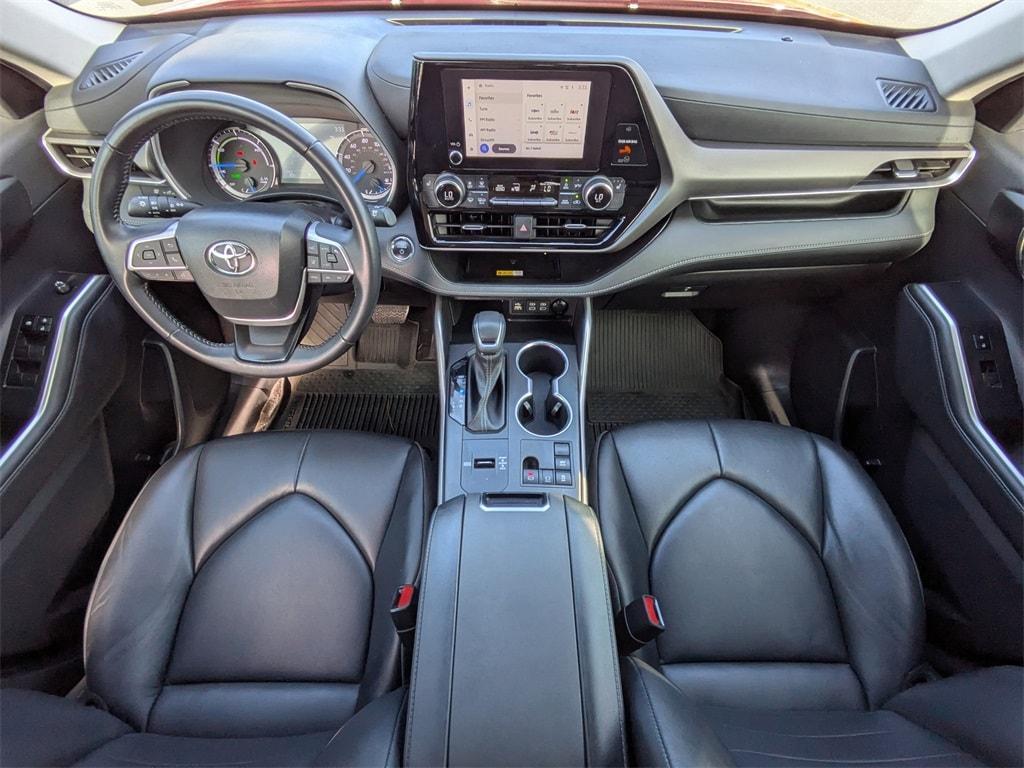 used 2023 Toyota Highlander Hybrid car, priced at $38,531