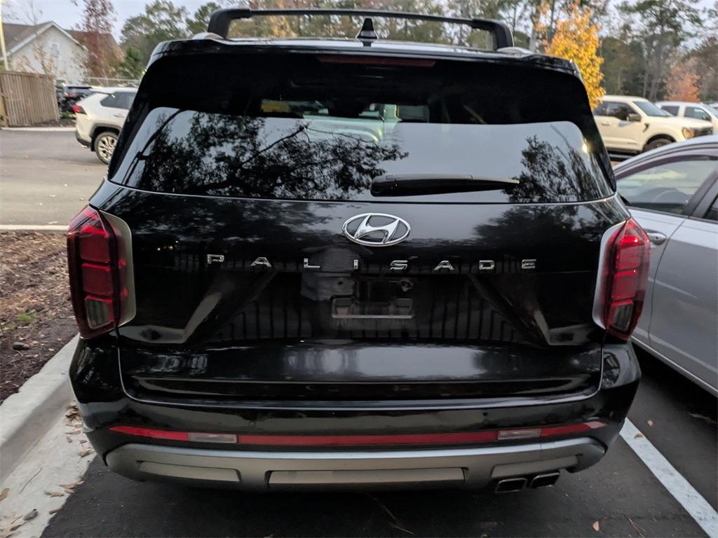 used 2024 Hyundai Palisade car, priced at $38,991