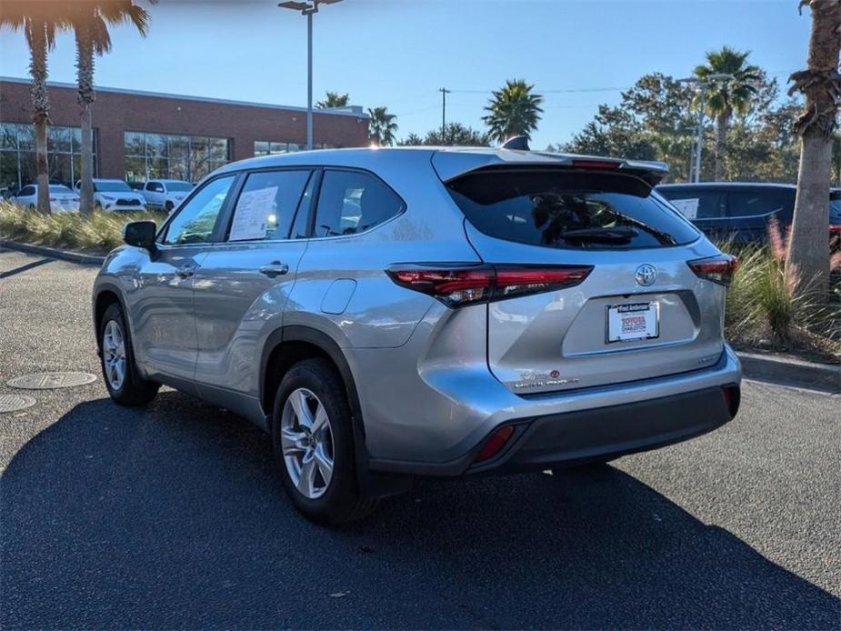 used 2024 Toyota Highlander car, priced at $38,531