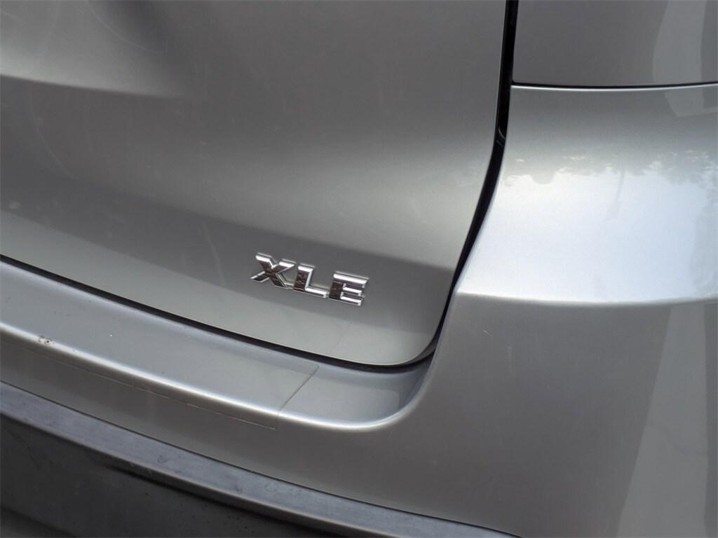 used 2015 Toyota Highlander car, priced at $15,531