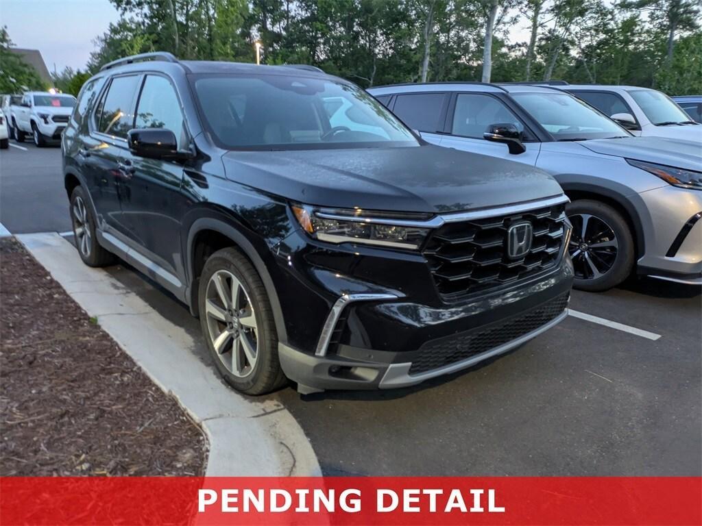 used 2024 Honda Pilot car, priced at $44,031