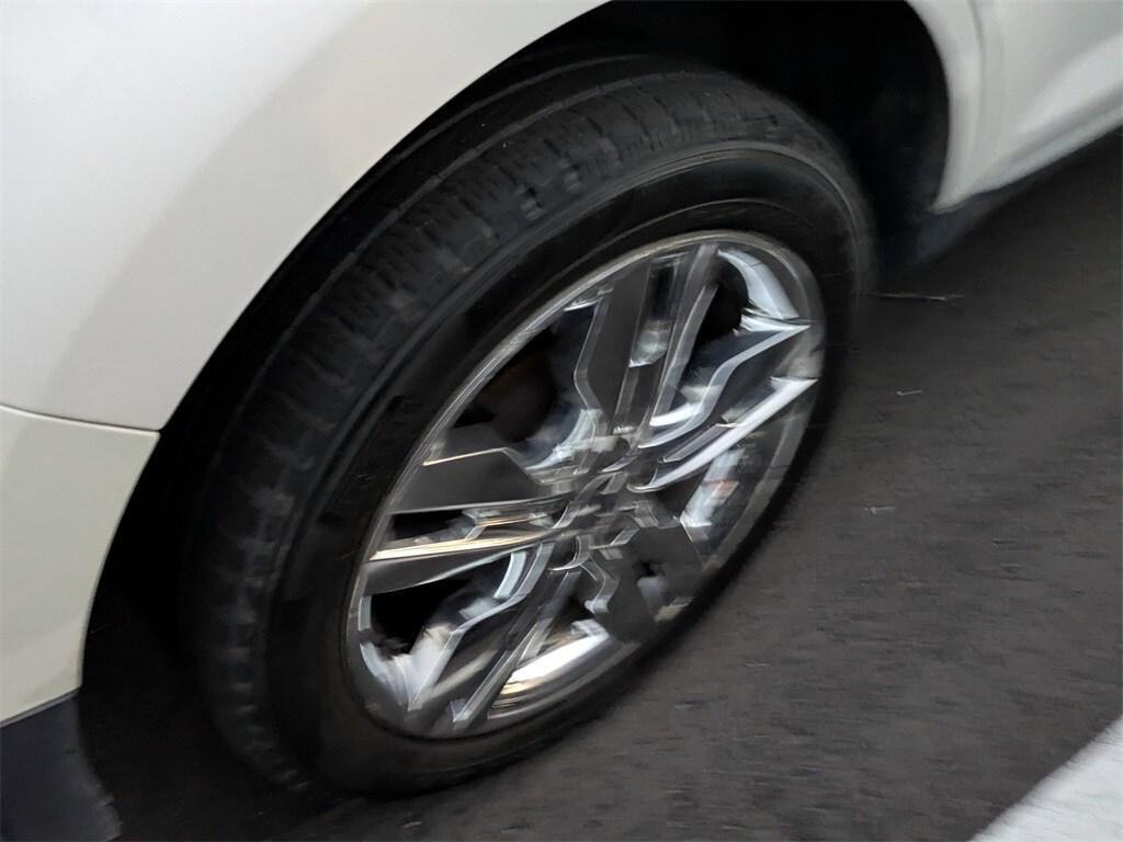 used 2013 Ford Edge car, priced at $9,331