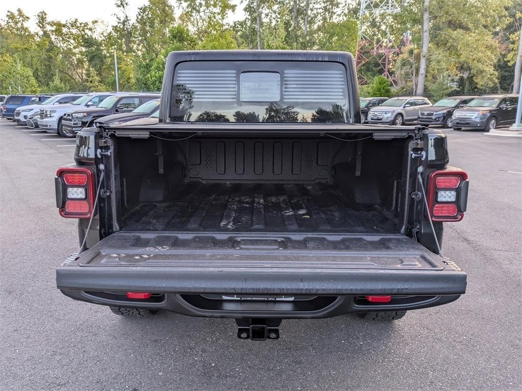 used 2022 Jeep Gladiator car, priced at $37,647
