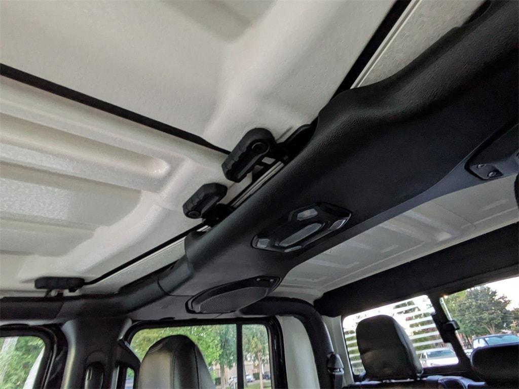 used 2022 Jeep Gladiator car, priced at $37,647