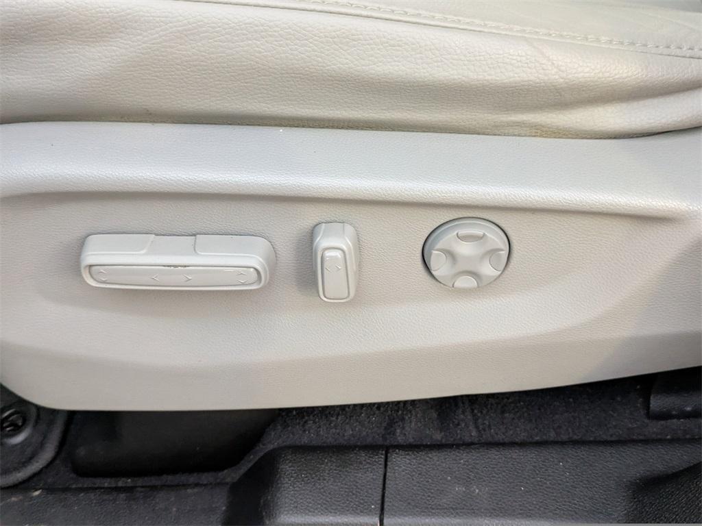 used 2018 Honda Odyssey car, priced at $15,991