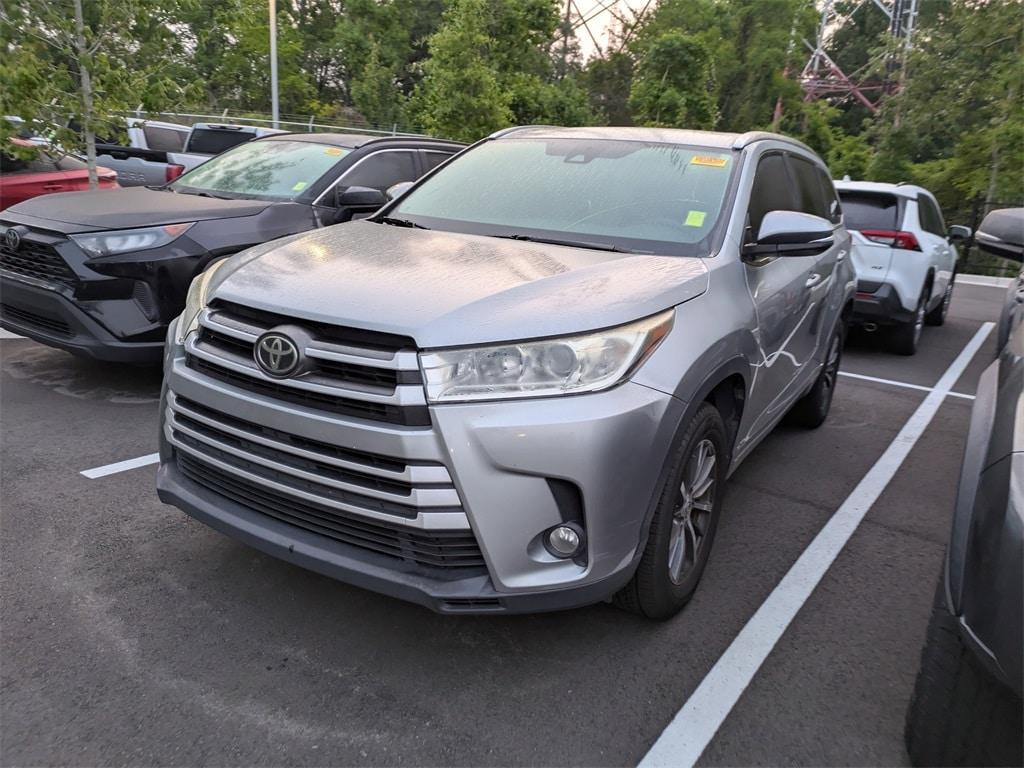 used 2017 Toyota Highlander car, priced at $20,831