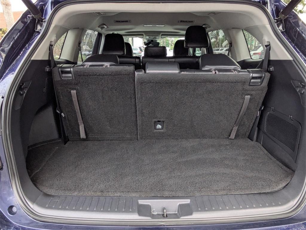 used 2021 Toyota Highlander car, priced at $29,431