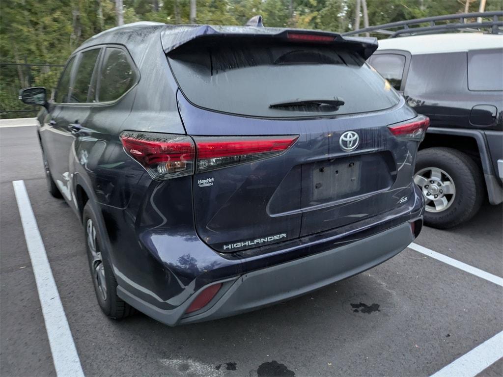 used 2021 Toyota Highlander car, priced at $29,831
