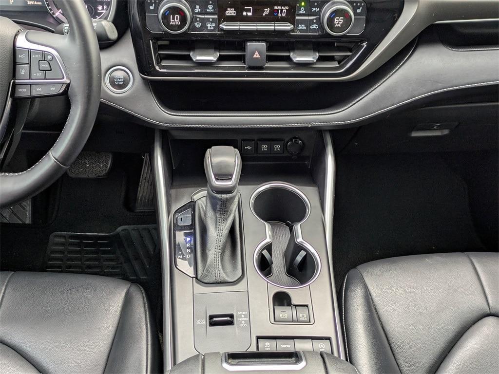 used 2021 Toyota Highlander car, priced at $29,431