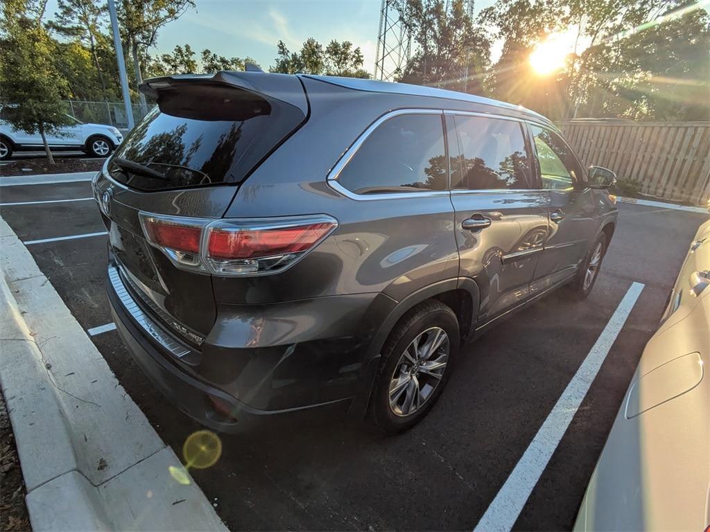 used 2015 Toyota Highlander car, priced at $20,831