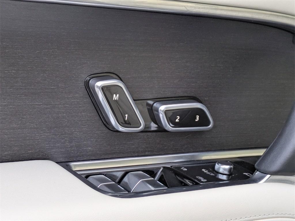 used 2023 Land Rover Range Rover car, priced at $109,531