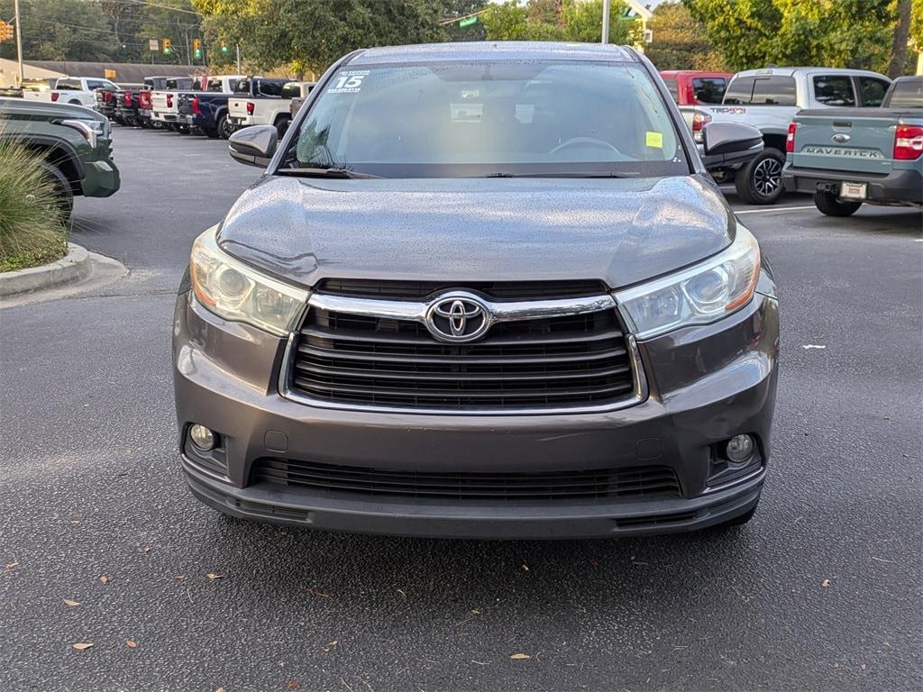 used 2015 Toyota Highlander car, priced at $15,331