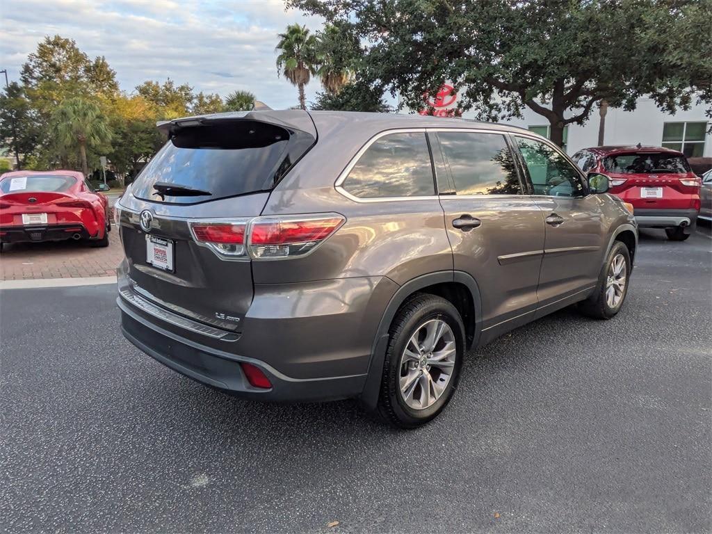 used 2015 Toyota Highlander car, priced at $15,331
