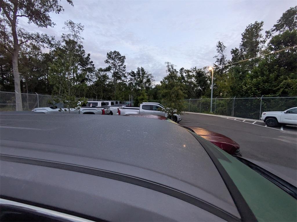 used 2015 Toyota Highlander car, priced at $15,531