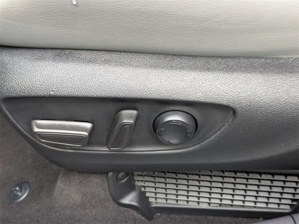 used 2024 Toyota Sienna car, priced at $39,831