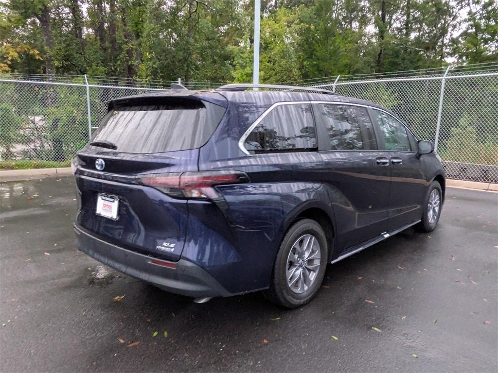 used 2024 Toyota Sienna car, priced at $39,831
