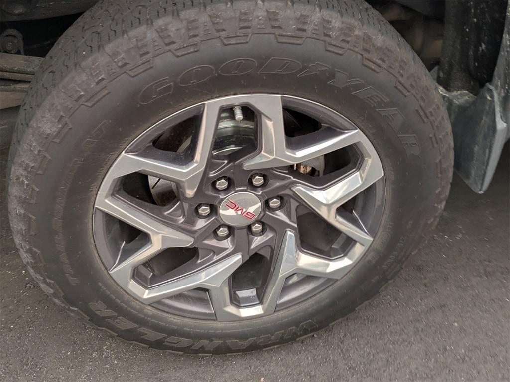 used 2017 GMC Sierra 1500 car, priced at $31,231