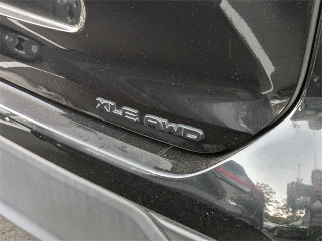 used 2021 Toyota Highlander car, priced at $31,491