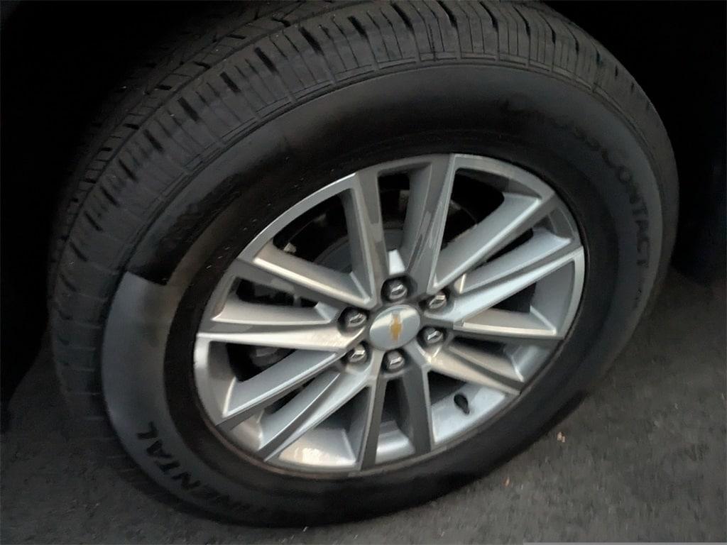 used 2022 Chevrolet Traverse car, priced at $25,131
