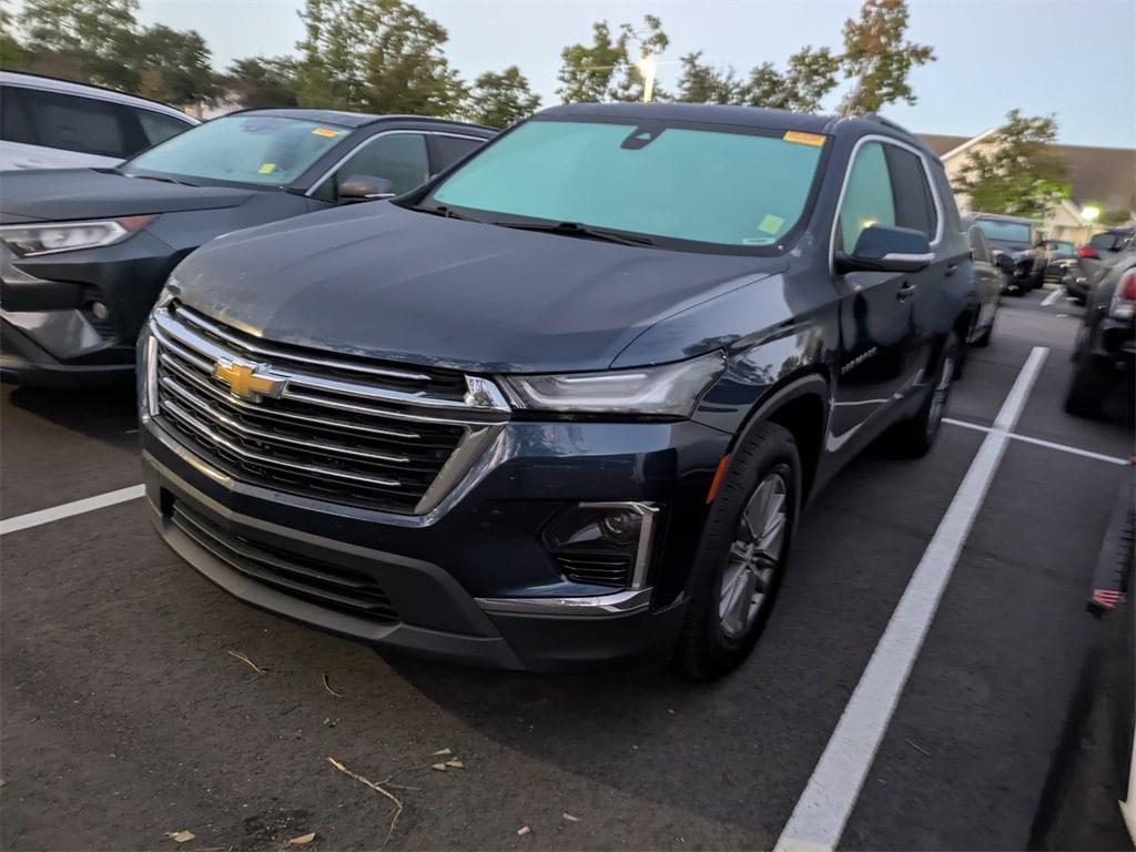 used 2022 Chevrolet Traverse car, priced at $25,131