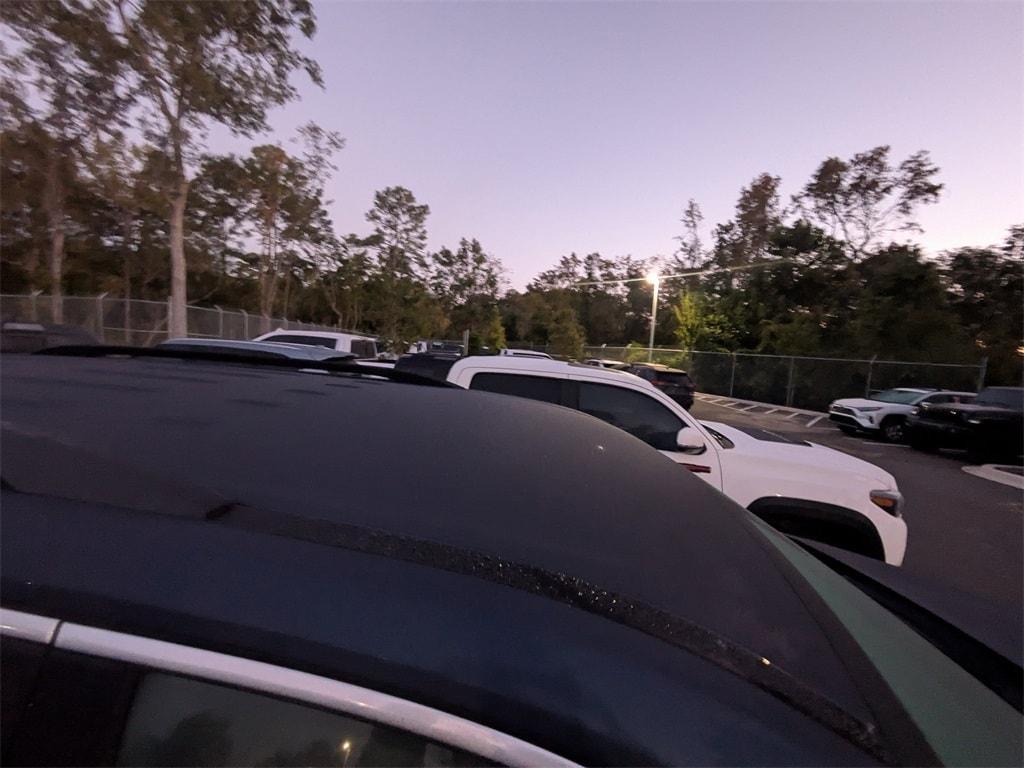 used 2022 Chevrolet Traverse car, priced at $25,131