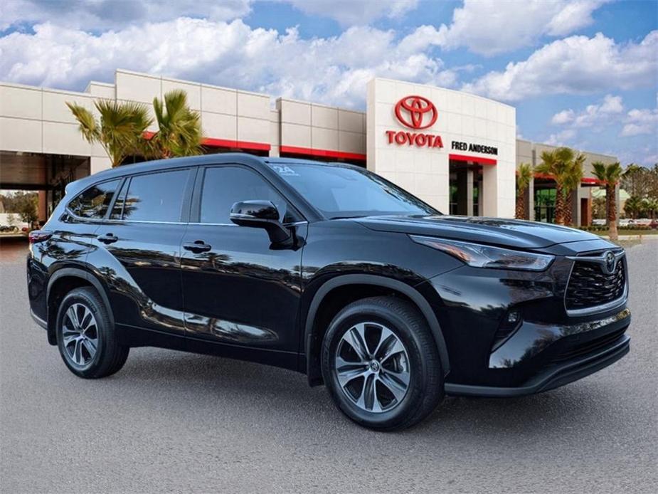 used 2024 Toyota Highlander car, priced at $44,531