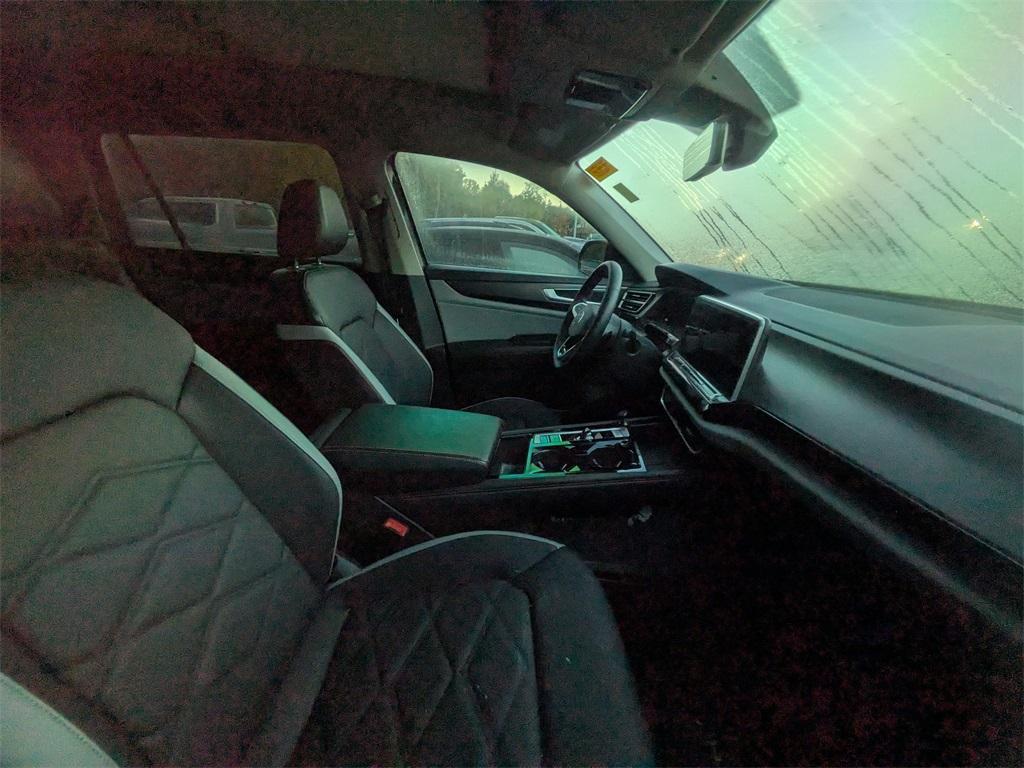 used 2024 Volkswagen Atlas car, priced at $37,791