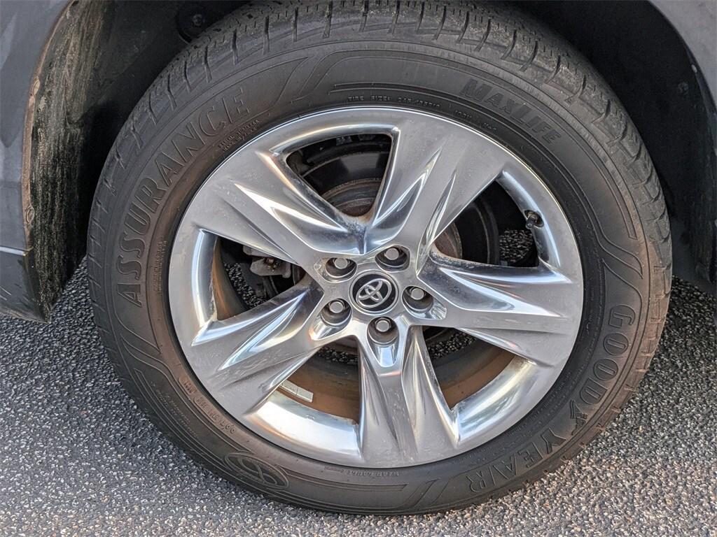 used 2016 Toyota Highlander car, priced at $25,831