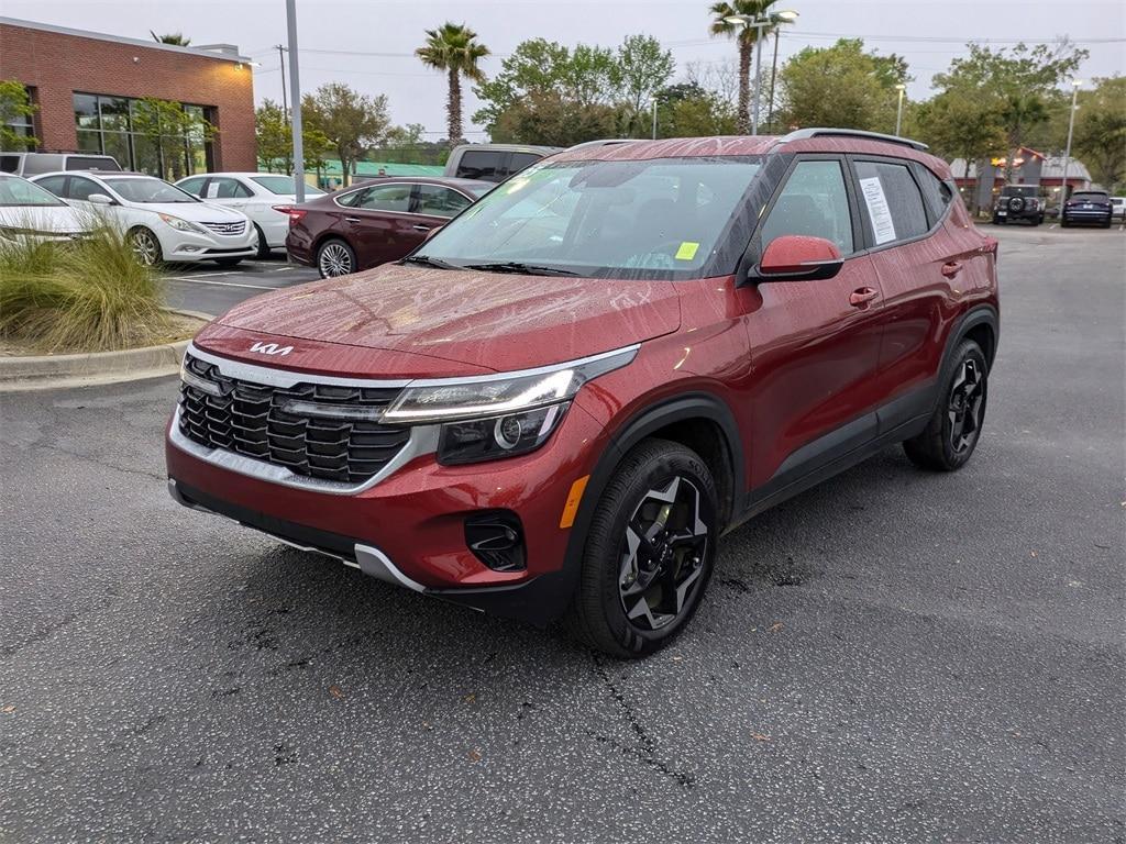 used 2025 Kia Seltos car, priced at $24,931
