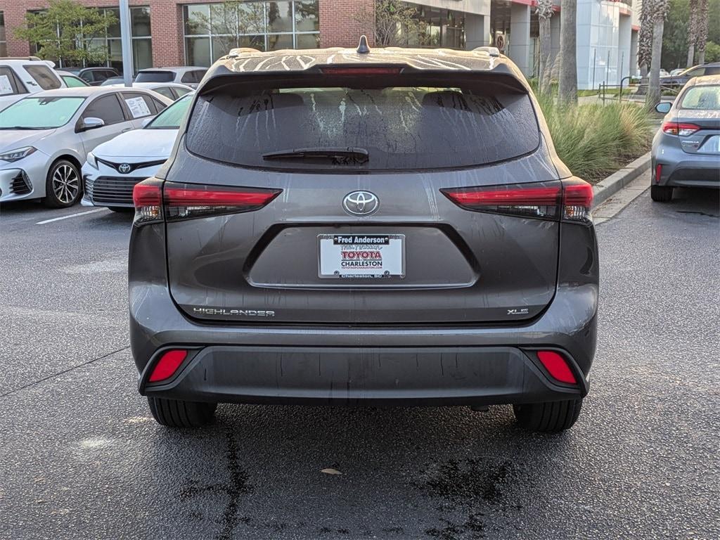 used 2022 Toyota Highlander car, priced at $34,831