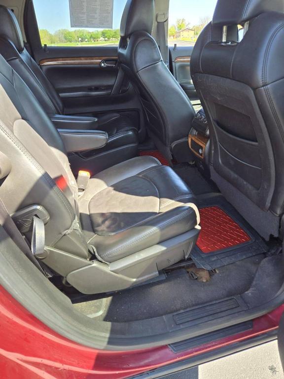 used 2008 Saturn Outlook car, priced at $4,495