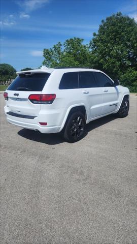 used 2017 Jeep Grand Cherokee car, priced at $17,595