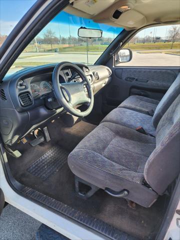 used 1998 Dodge Ram 1500 car, priced at $7,495