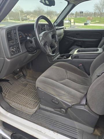 used 2005 Chevrolet Silverado 2500 car, priced at $14,995