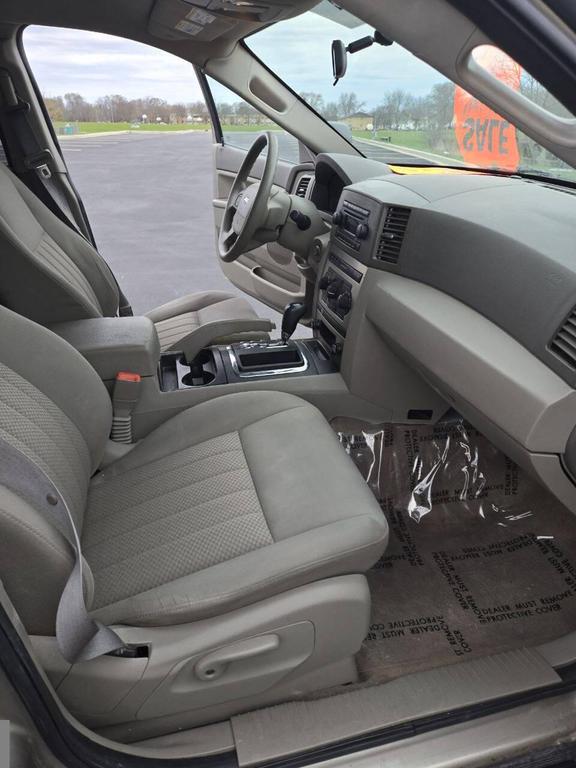 used 2005 Jeep Grand Cherokee car, priced at $4,295