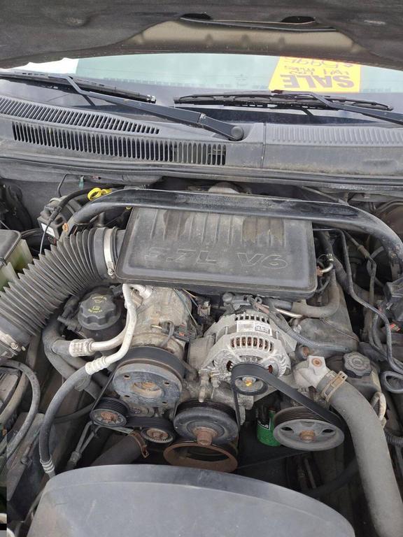 used 2005 Jeep Grand Cherokee car, priced at $4,295