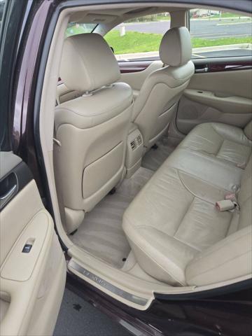 used 2002 Lexus ES 300 car, priced at $5,495