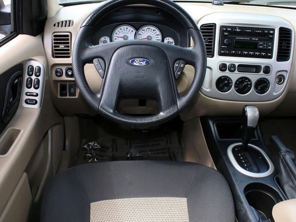 used 2007 Ford Escape car, priced at $7,500