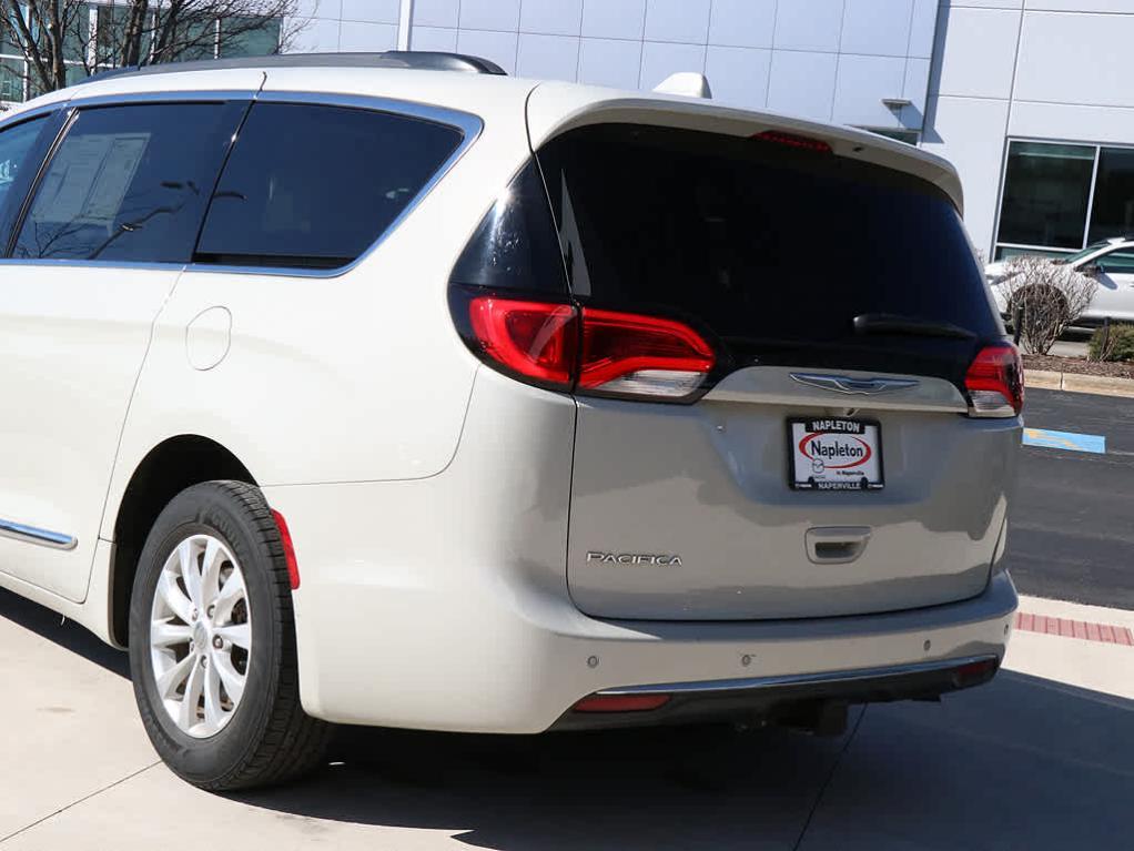 used 2017 Chrysler Pacifica car, priced at $13,870