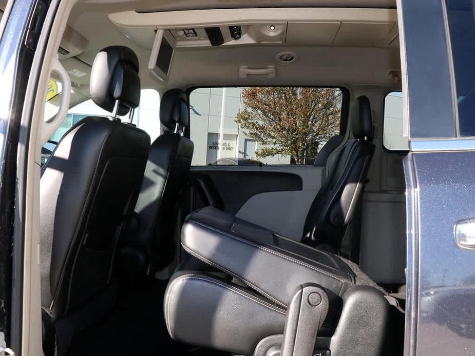 used 2014 Chrysler Town & Country car, priced at $7,609