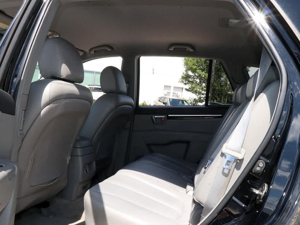 used 2007 Hyundai Santa Fe car, priced at $7,677
