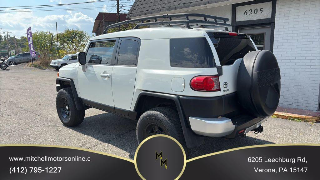 used 2010 Toyota FJ Cruiser car, priced at $15,995