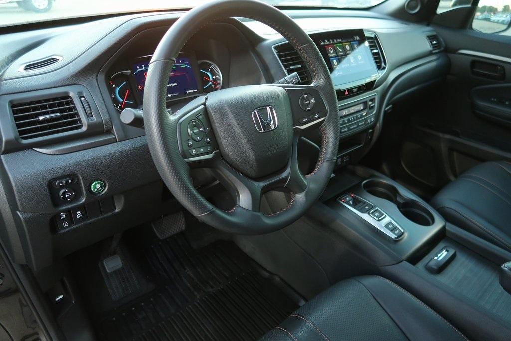 used 2022 Honda Pilot car, priced at $37,259