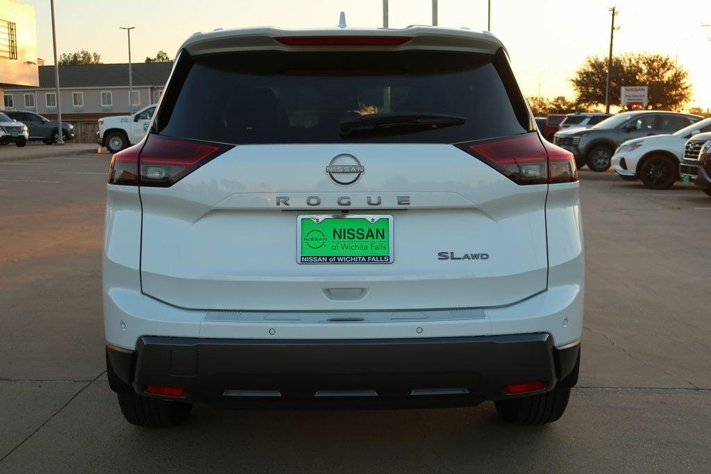 new 2025 Nissan Rogue car, priced at $39,275