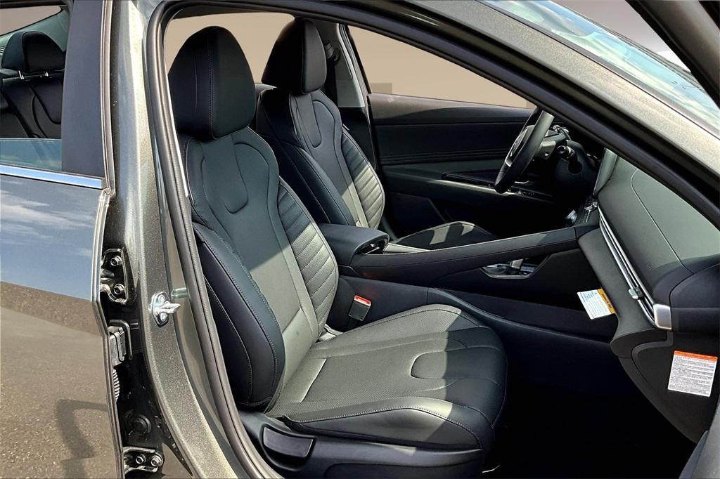 new 2025 Hyundai ELANTRA HEV car, priced at $29,182