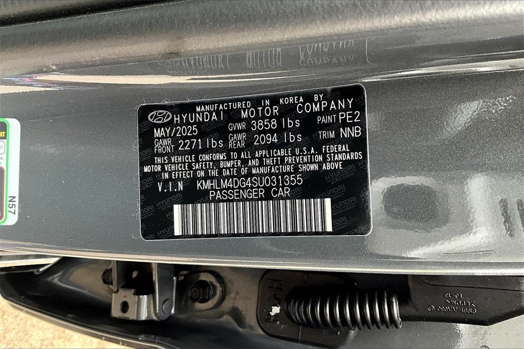 new 2025 Hyundai Elantra car, priced at $22,963
