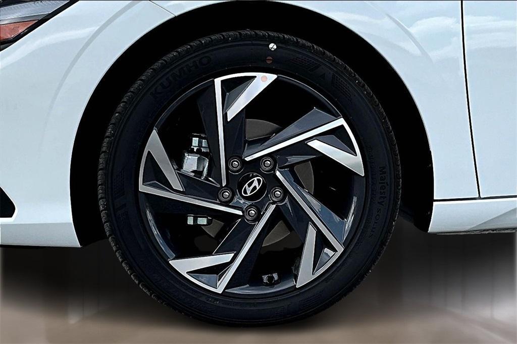 new 2025 Hyundai Elantra car, priced at $23,473