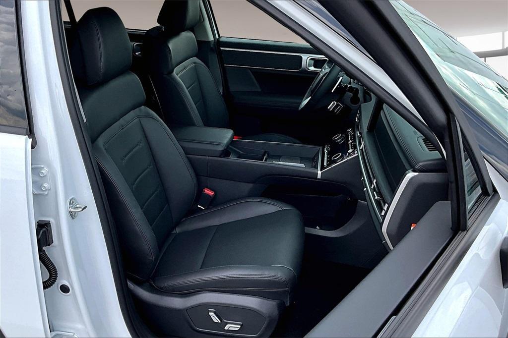 new 2025 Hyundai SANTA FE HEV car, priced at $44,166