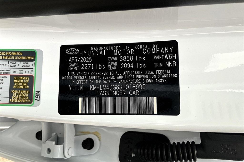 new 2025 Hyundai Elantra car, priced at $23,410